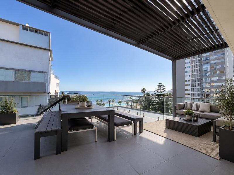 3 Bedroom Property for Sale in Sea Point Western Cape
